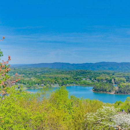 Lake-View Condo With Covered Deck In Hiawassee! Esterno foto