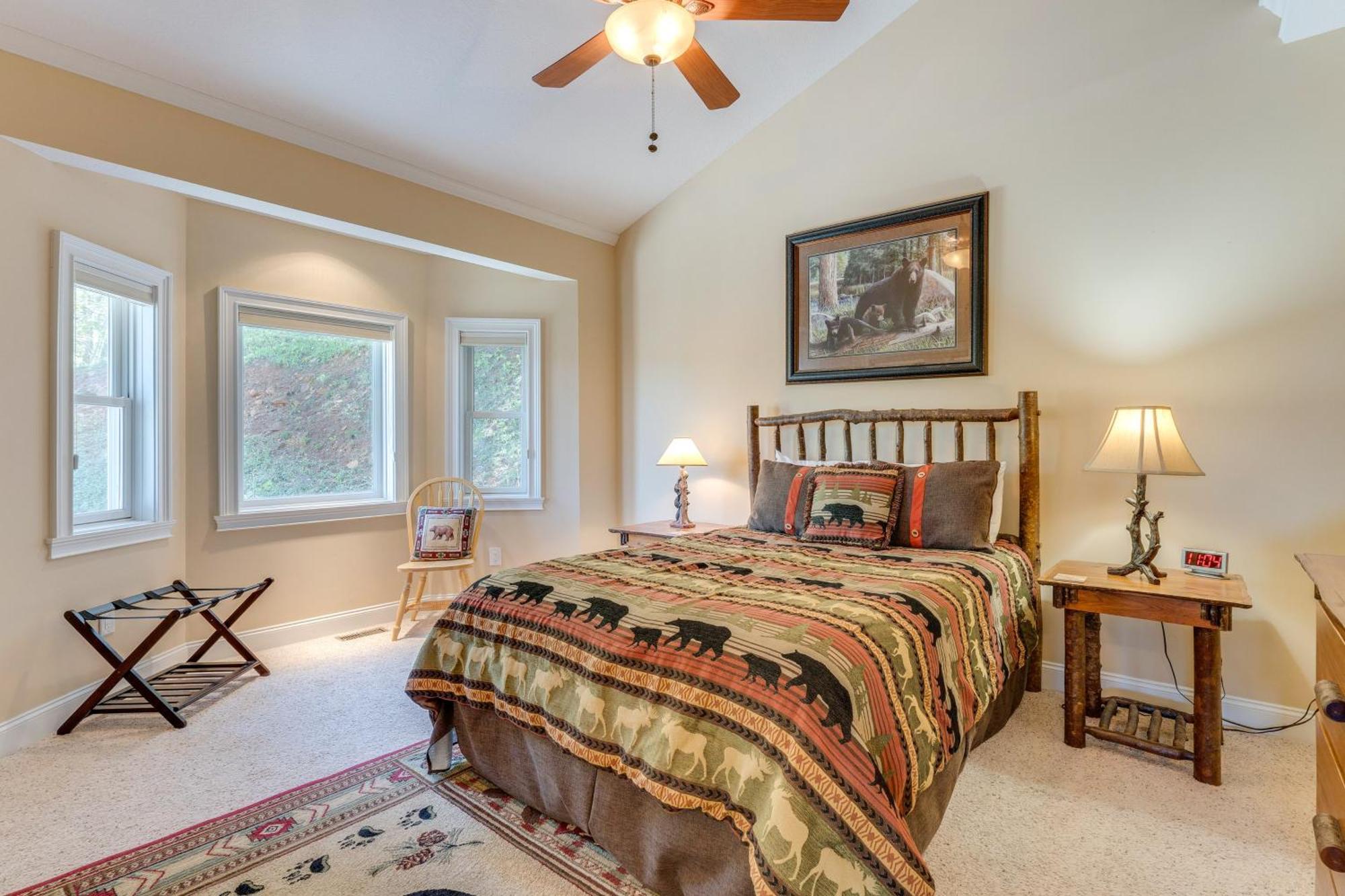 Lake-View Condo With Covered Deck In Hiawassee! Esterno foto