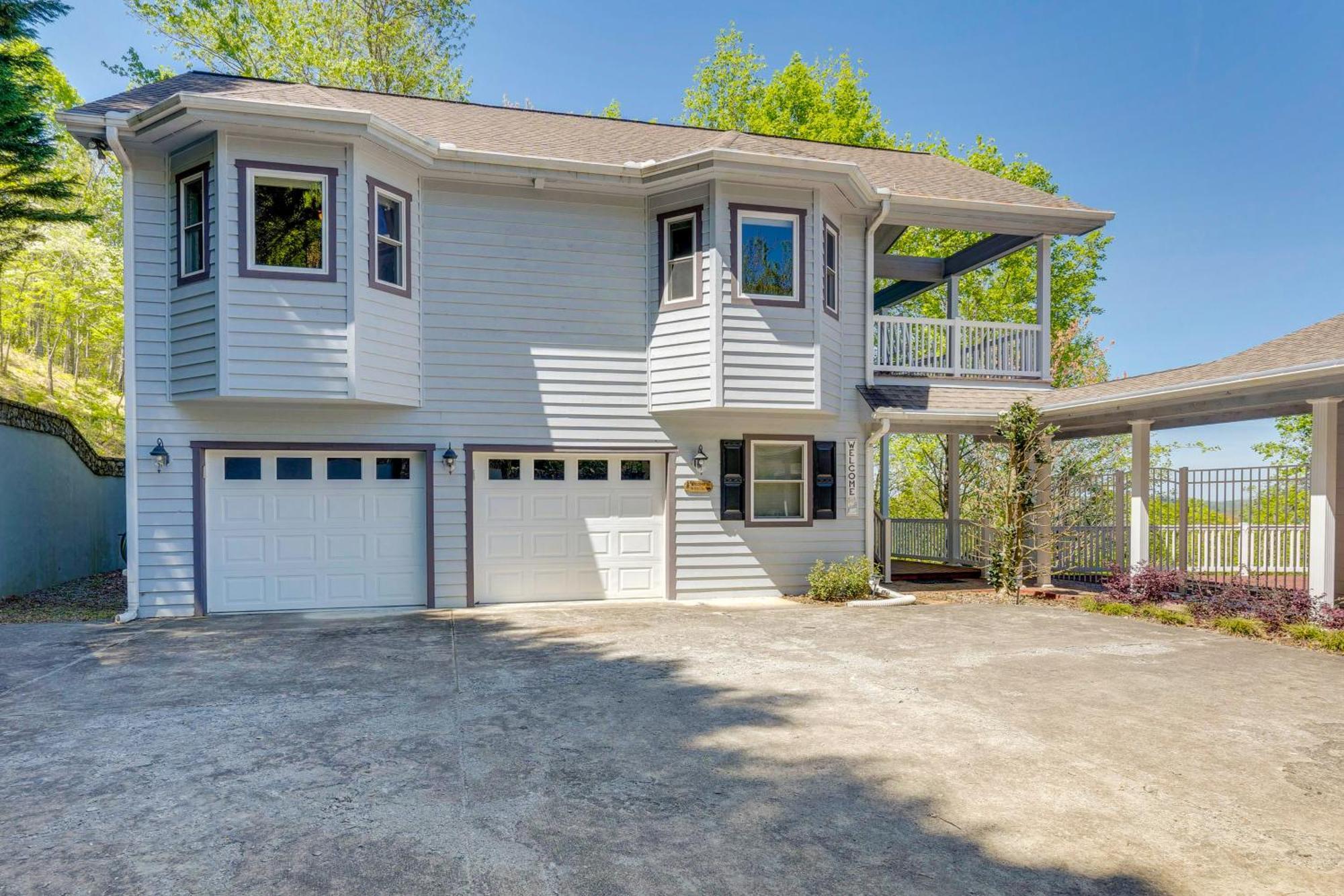 Lake-View Condo With Covered Deck In Hiawassee! Esterno foto